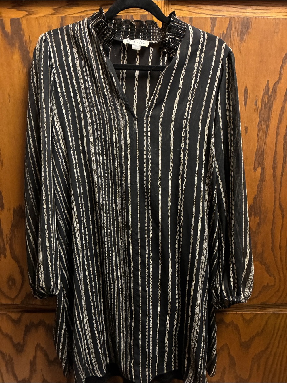 Striped V-Neck Long Sleeve Tunic in Black and White